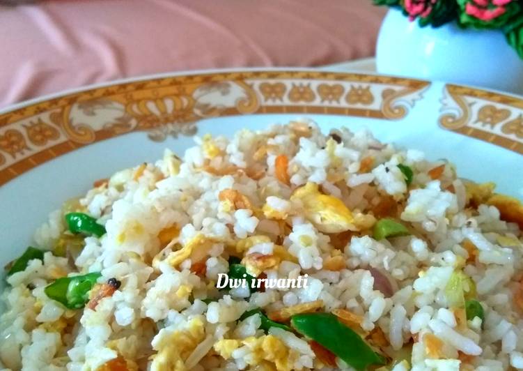 cara membuat Nasi goreng rawit udang rebon