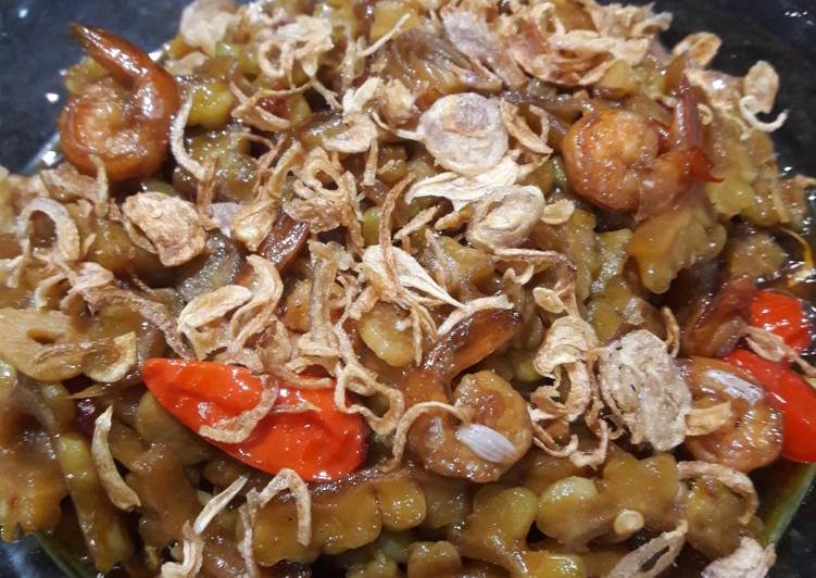 2. Tumis Pare Udang