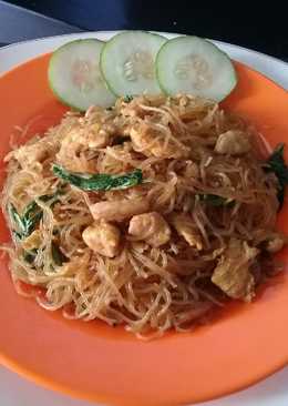 Bihun goreng pdas.