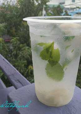 Lychee mojito