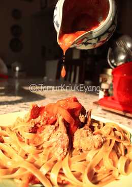 Fettuccine Bolognese with Fried Mushy