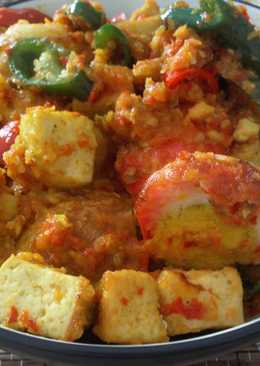 Telur dan Tahu Goreng Balado