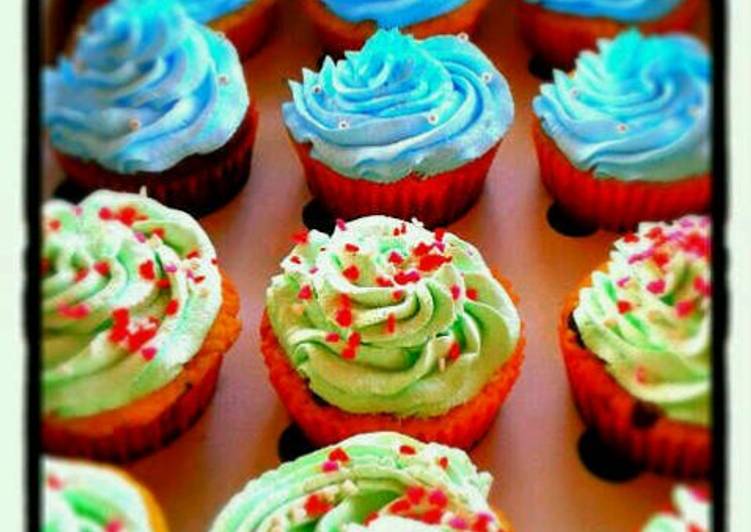 cara membuat Vanilla Cupcakes