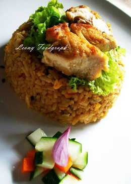 SPICY FRIED RICE AND CHICKEN