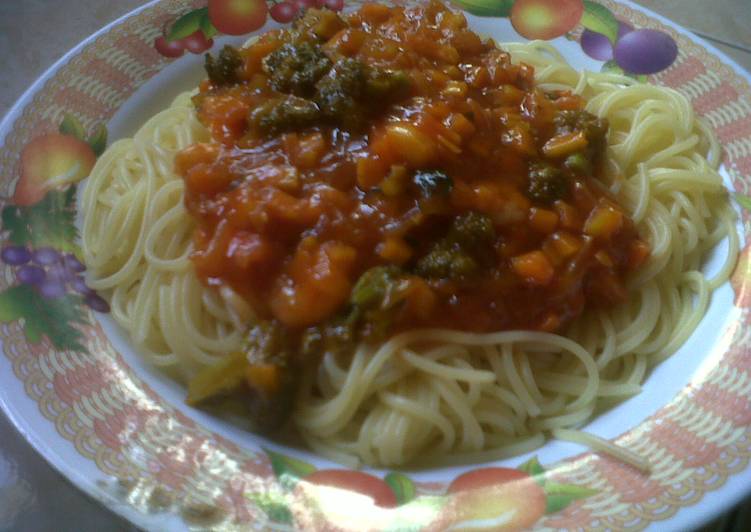 resep lengkap untuk Spaghetti Saos Vegetarian
