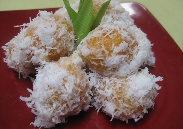  Resep  Klepon  Ubi  Jalar oleh Tri Umiatik Cookpad