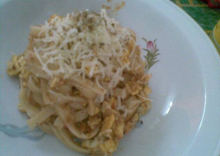 cara membuat Spaghetti saus tuna dan telur