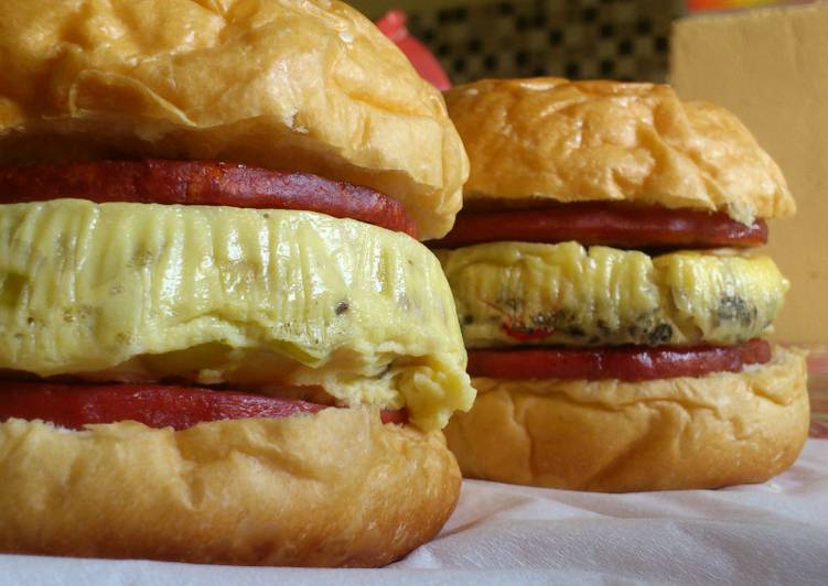 resep lengkap untuk Burger BIG EGG