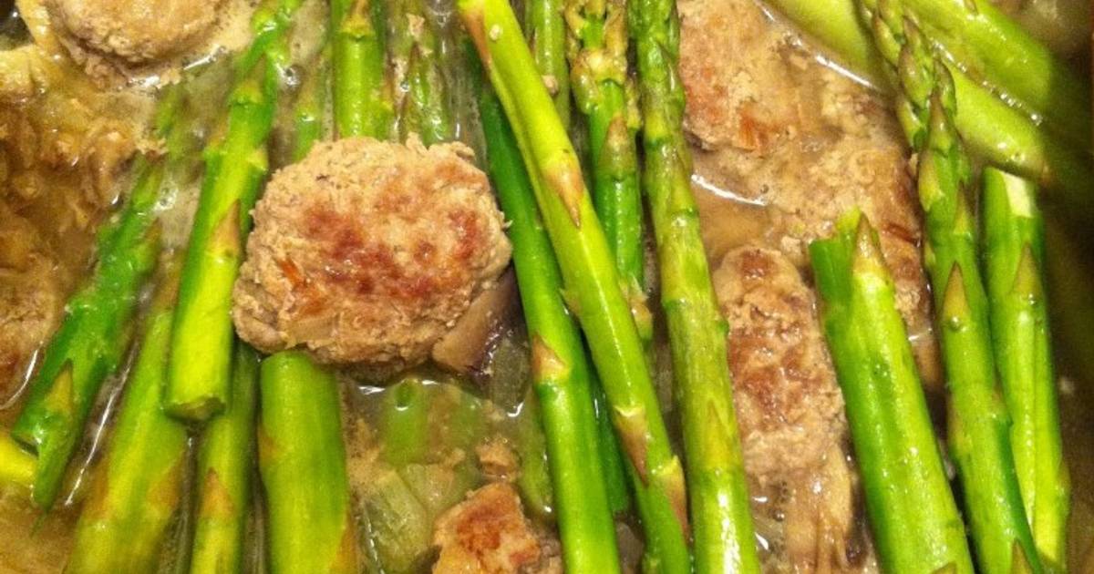 Resep Sup Asparagus Bola-Bola Daging oleh Bulan Mendota 