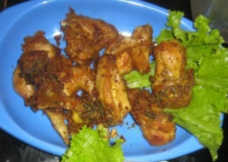 Resep Ayam Goreng Rempah oleh Rina Suhartini - Cookpad