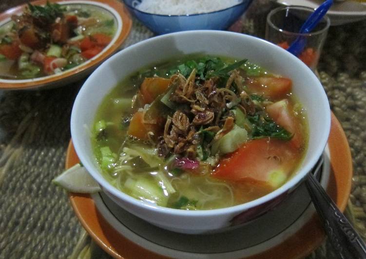 gambar untuk resep makanan Soto Ayam