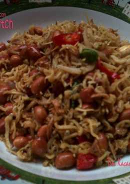 Teri Kacang Goreng