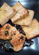 Grilled Chicken with Sweet Spicy Sauce 'N Wholemeal Garlic Bread