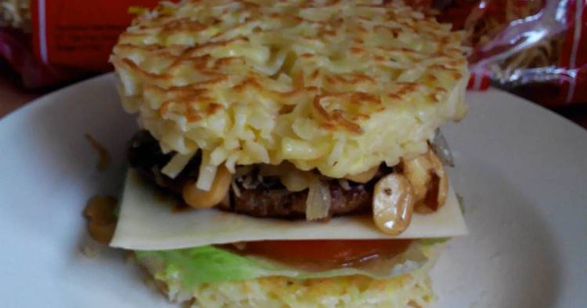 Resep Beef Burger Noodle-Bun oleh Rini Musriyah - Cookpad