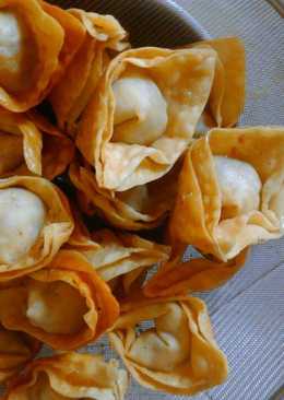 Pangsit Goreng Ayam Udang