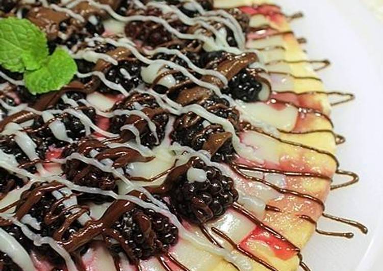 Resep Pizza Singkong berTopping Yoghurt Ganache & Blackberry - IbuMamah
DewiNik Permanik