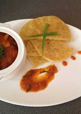 ROTI CANE SAUS AYAM ASAM PEDAS