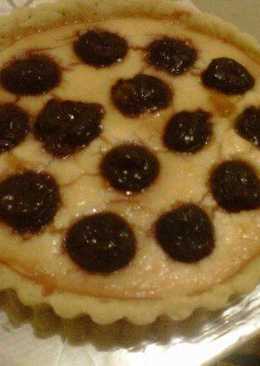 Dark Cherry Cheese Pie