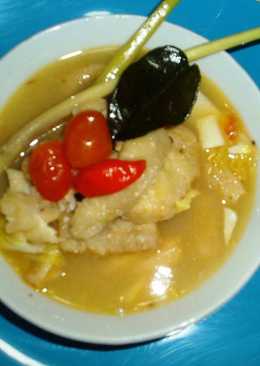 Spicy Soup with Gourami and lemon Grass