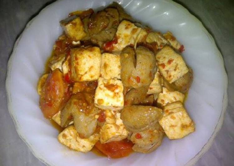  Resep  Tumis Bakso  dengan Tahu  Pake Sedikit Cabe oleh 