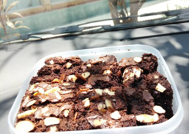  Resep  Brownies  Coklat Ketan Hitam  oleh viviaivi Cookpad