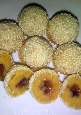 Bola-bola Ubi Gulung Wijen