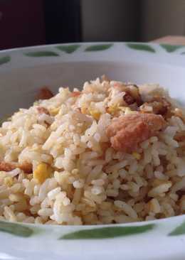 Garlic fried rice with fish fillet