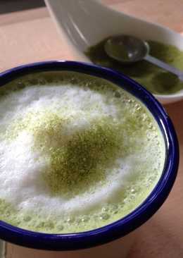 Homemade Matcha Green Tea Latte