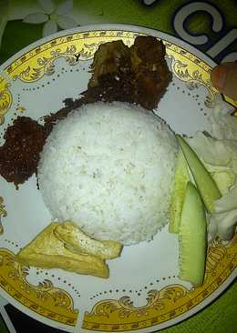 pecel ayam sambel terasi bunda bojes