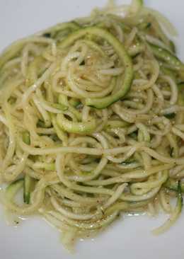 Easy Basic Zucchinni Noodles