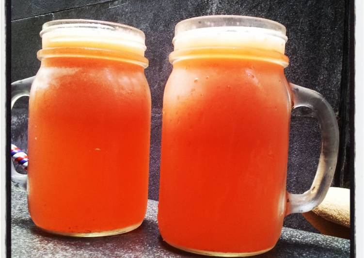 gambar untuk resep Juice Jemari (jeruk apel merah strawberry)