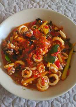 Cumi Pedas Masak Manado