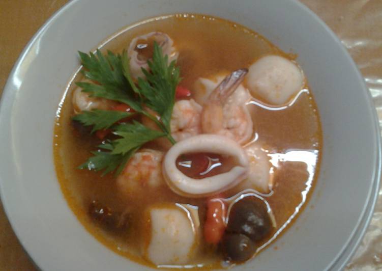 gambar untuk resep Tom Yam Seafood