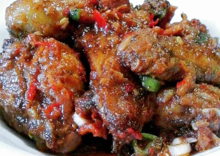 Resep Ayam goreng bumbu sambal spesial oleh Nova - Cookpad