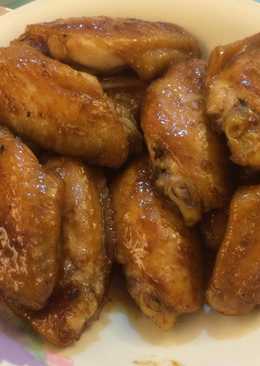 CHICKEN WINGS WITH CARAMEL SAUCE