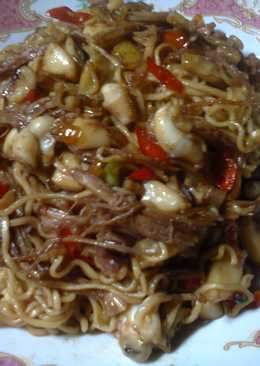 Mie Goreng Cumi Ayam Suwir Express 10 Menit