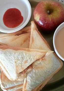 SANDWICH :Bread tuna cheese / roti tawar keju tuna.