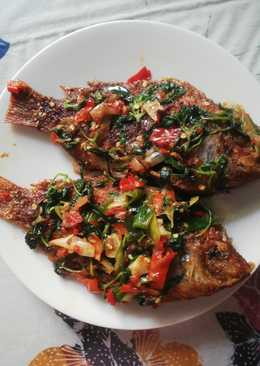 Nila goreng bumbu cabe rawit pedas 
