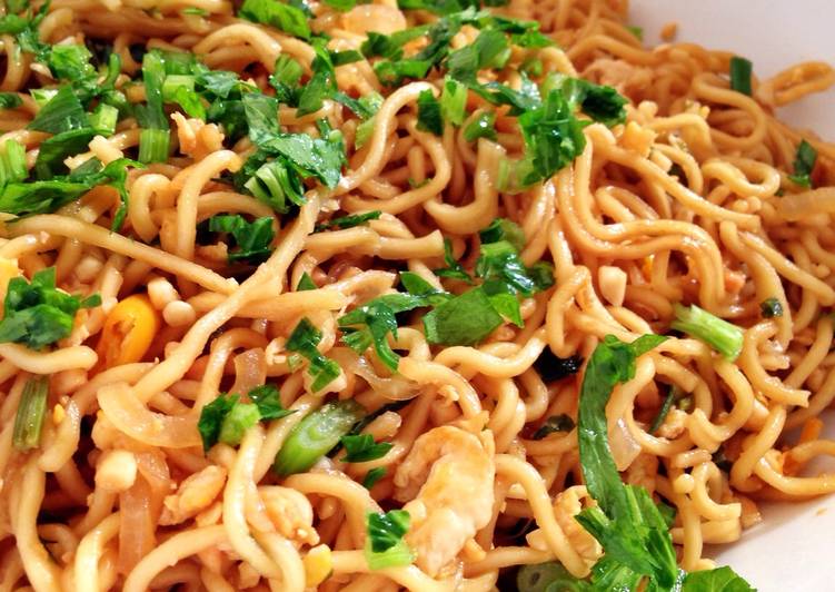 resep lengkap untuk Mie Goreng Pad Thai Style