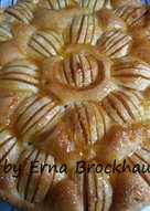 Versunkener Apfelkuchen ( Bolu Apel Tenggelam)