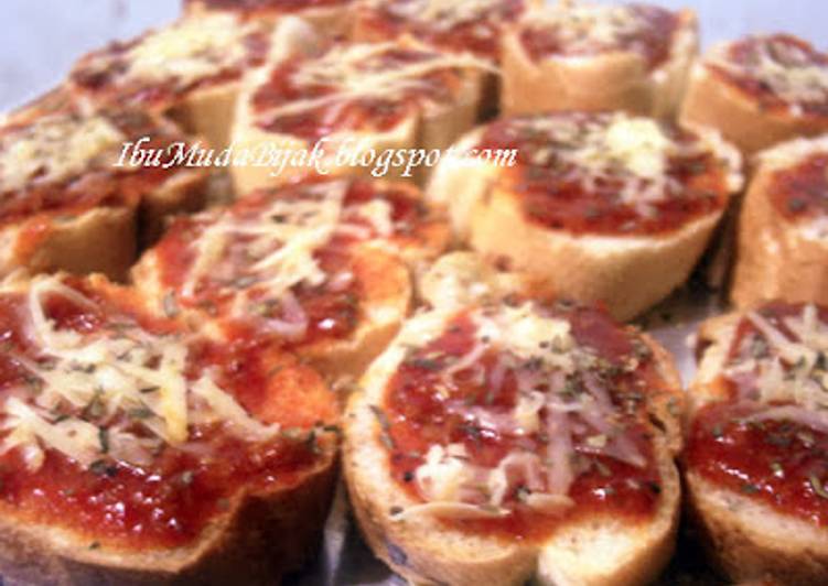 bahan dan cara membuat Easy Tomato Bruschetta