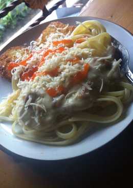 Fettucine carbonara keju
