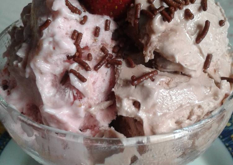 resep makanan Es krim coklat strawberry asli segerr