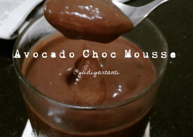 gambar untuk resep makanan Vegan Avocado Chocolate Mousse