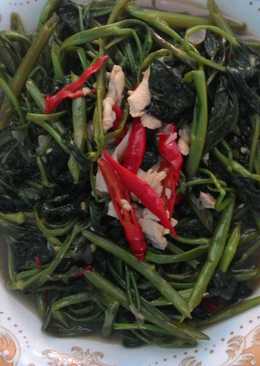 kangkung saus tiram dgn suwiran ayam