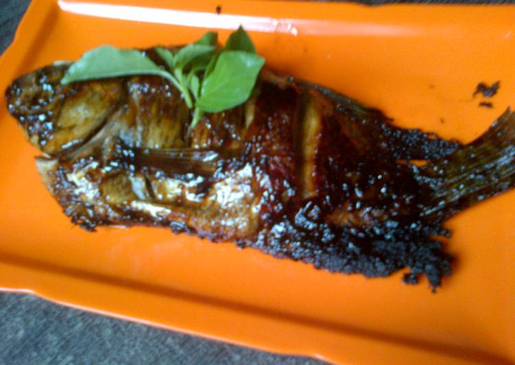 gambar untuk resep makanan .: Ikan Nila Bakar Bumbu Madu di Teflon aja :.
