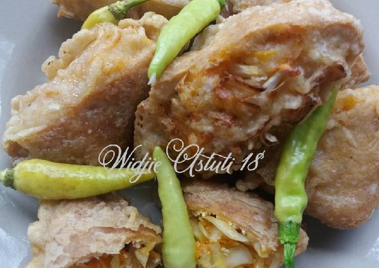 23. Tahu Isi Sayur dan Rebon Kering