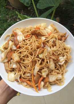 Yakisoba (mie goreng jepang)