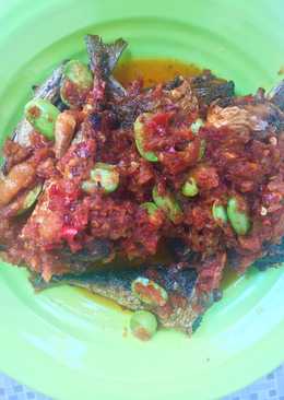 Ikan sarden balado pete