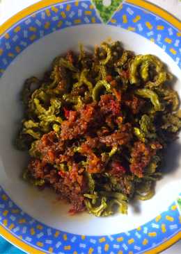 Pare crispy sambalado